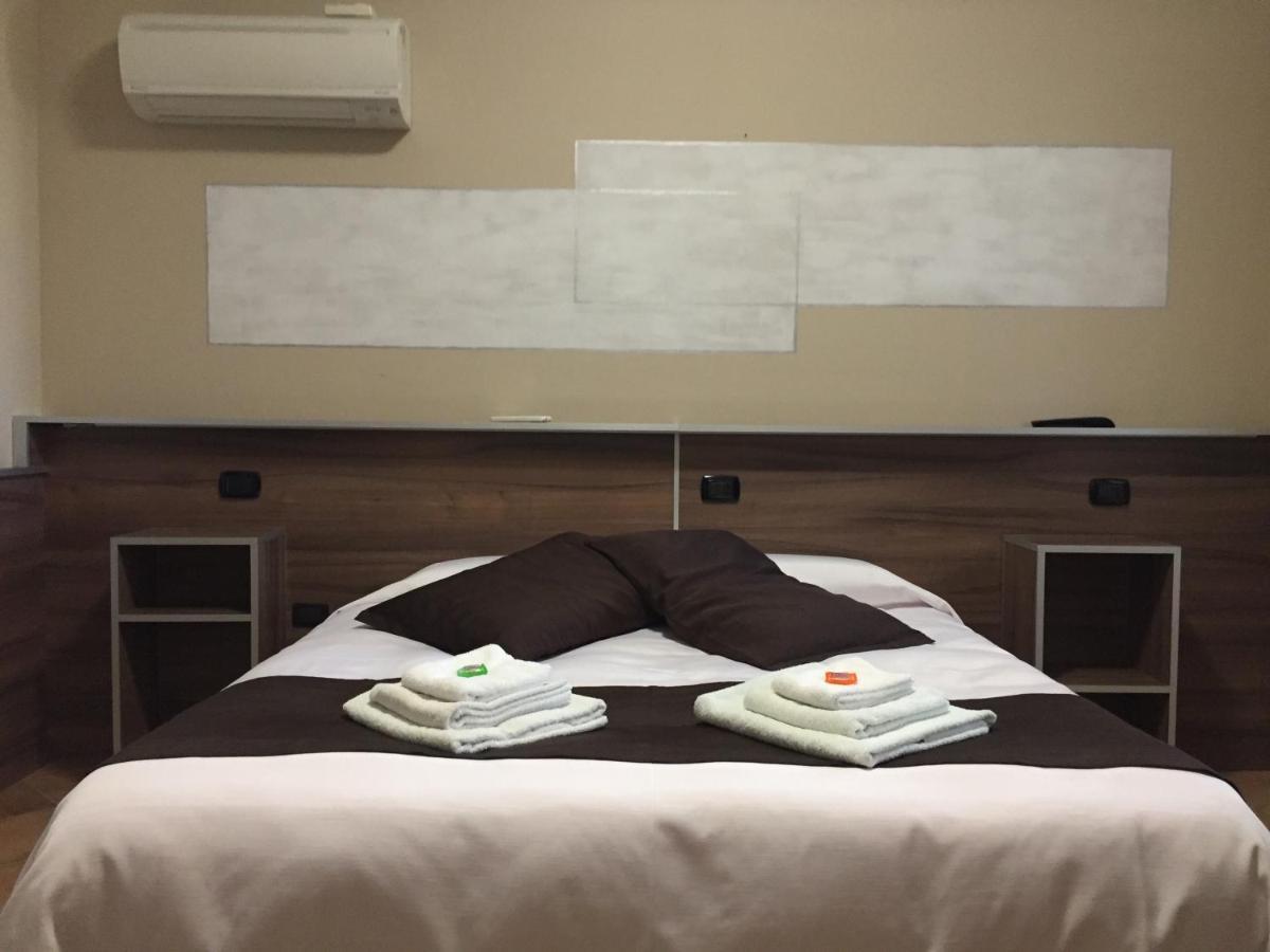 Bed & Breakfast Giardini Di Marzo Lecce Eksteriør billede