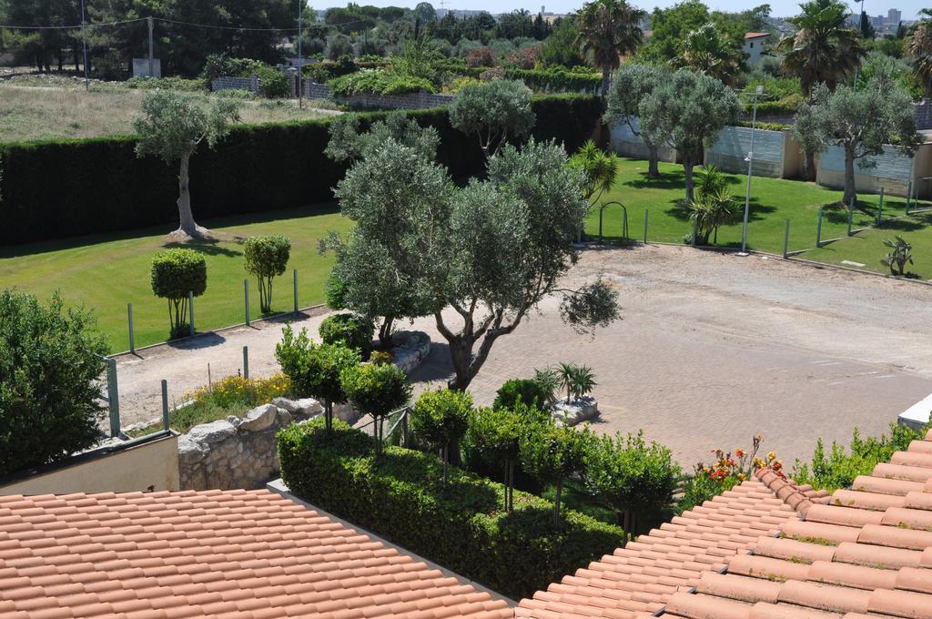 Bed & Breakfast Giardini Di Marzo Lecce Eksteriør billede