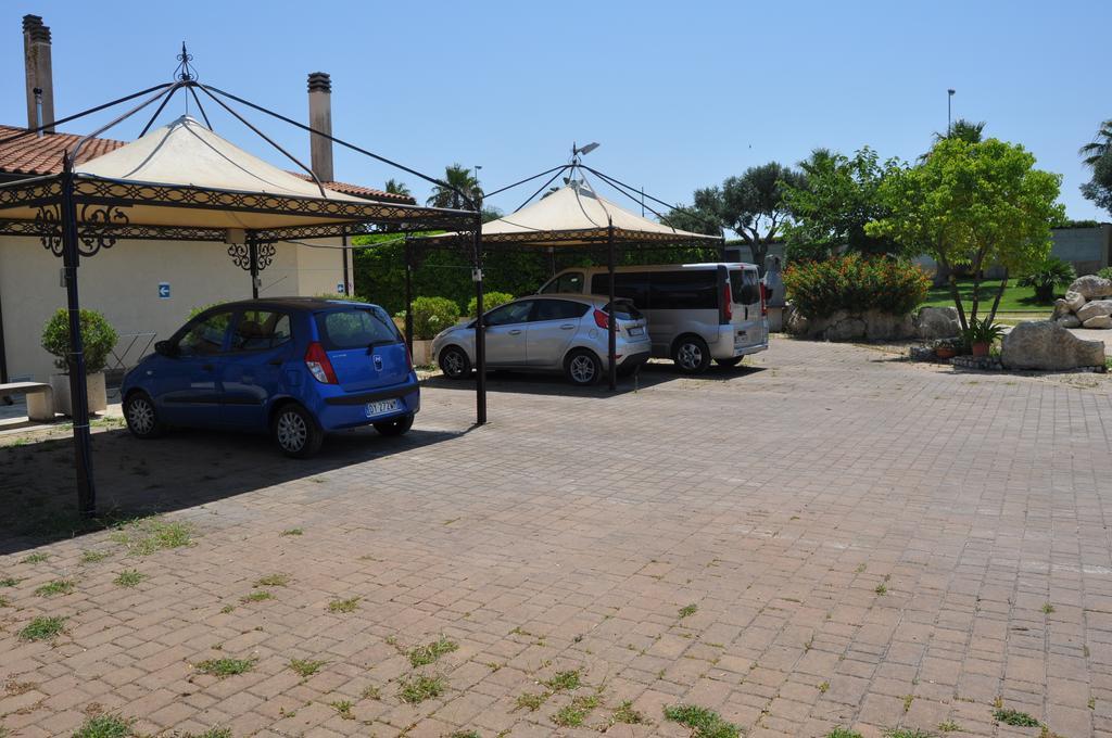 Bed & Breakfast Giardini Di Marzo Lecce Eksteriør billede
