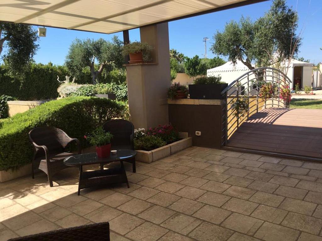 Bed & Breakfast Giardini Di Marzo Lecce Eksteriør billede