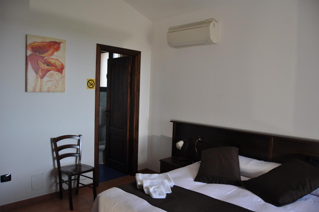 Bed & Breakfast Giardini Di Marzo Lecce Eksteriør billede