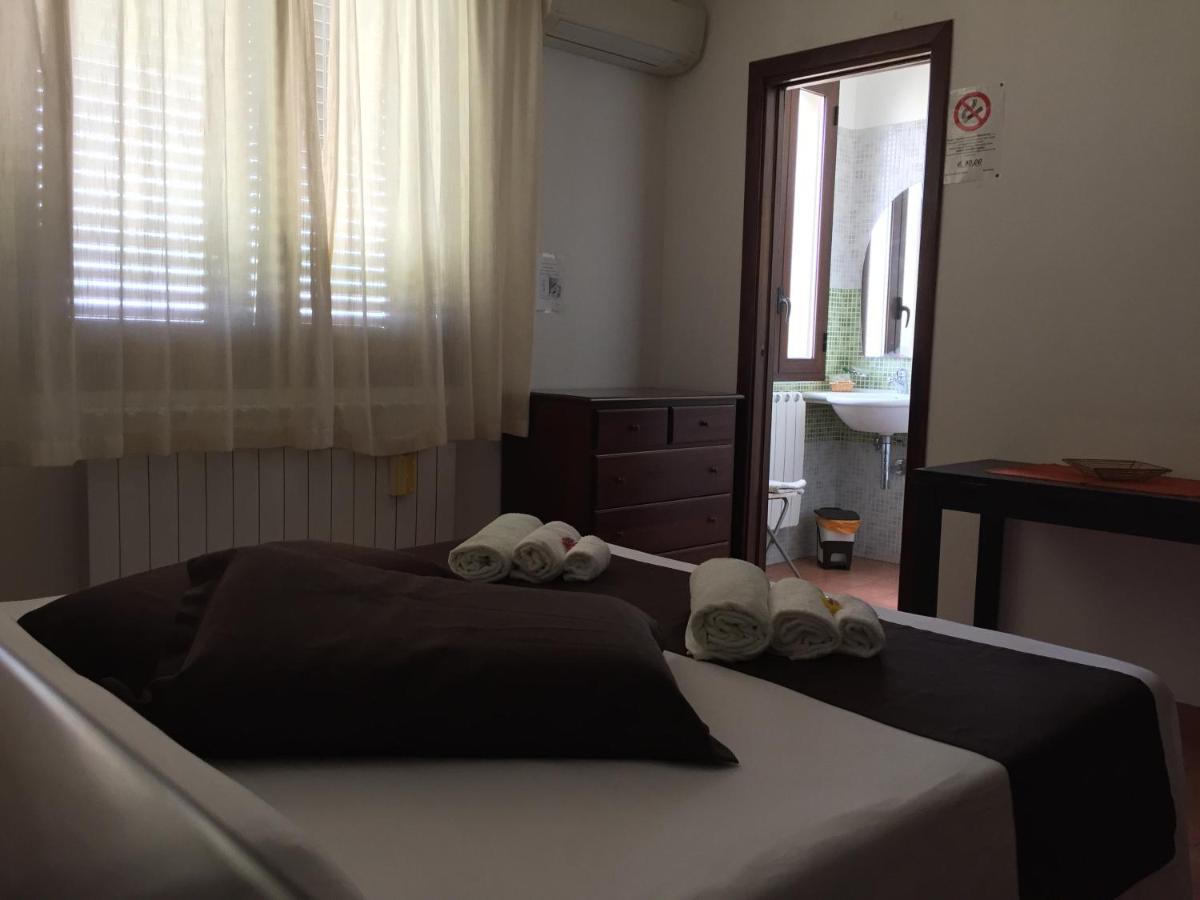 Bed & Breakfast Giardini Di Marzo Lecce Eksteriør billede